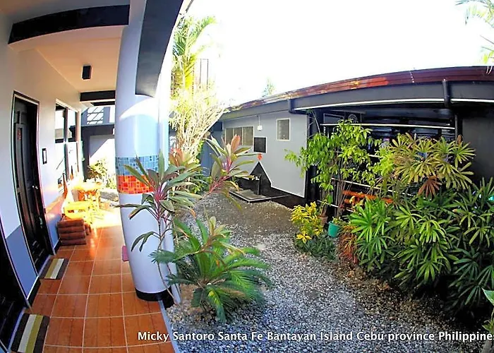 Micky Santoro And Restaurant Hotel 3*